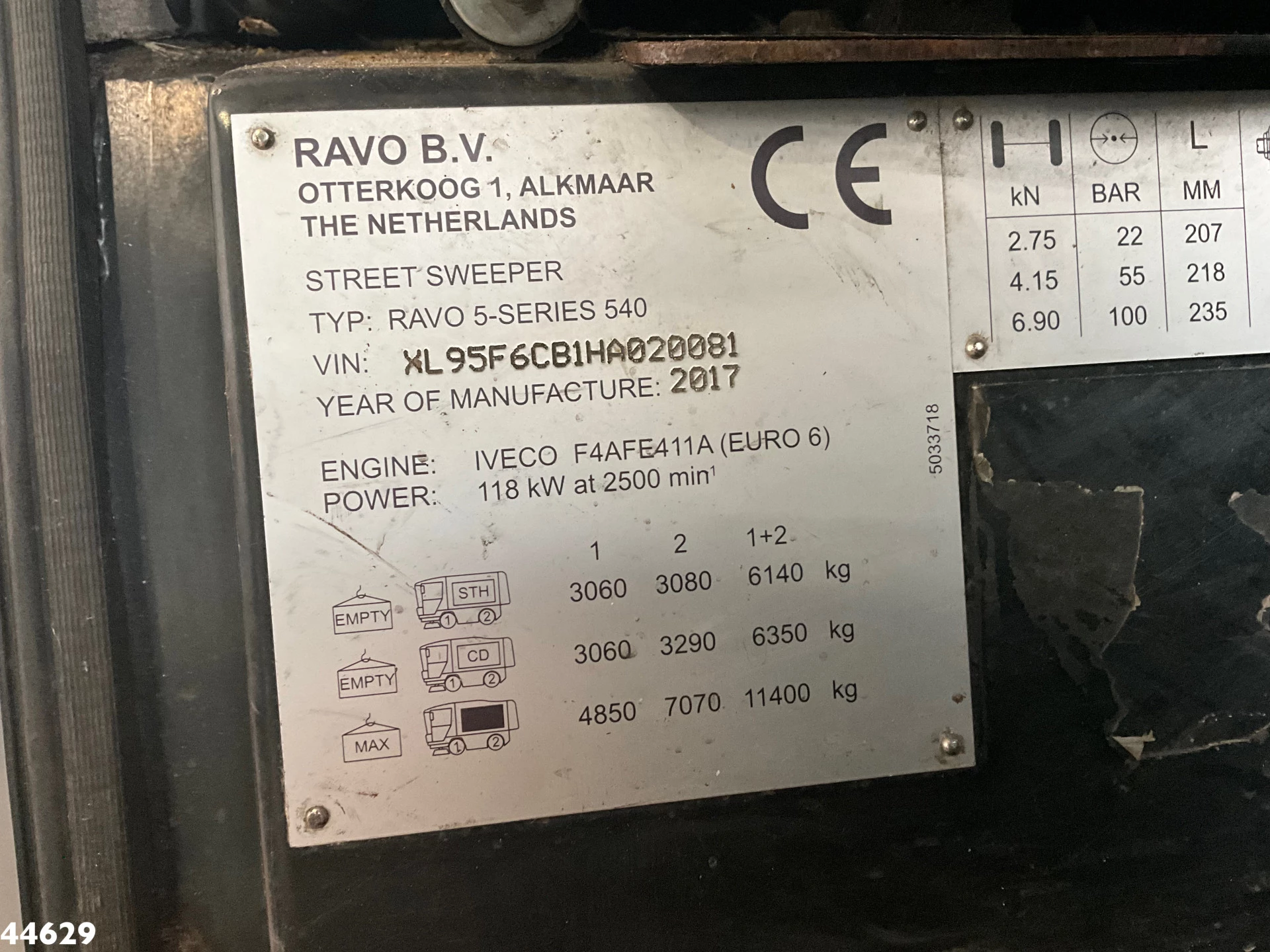 Ravo 540 CD Euro 6 with 3-rd brush 2017 obrázek 17