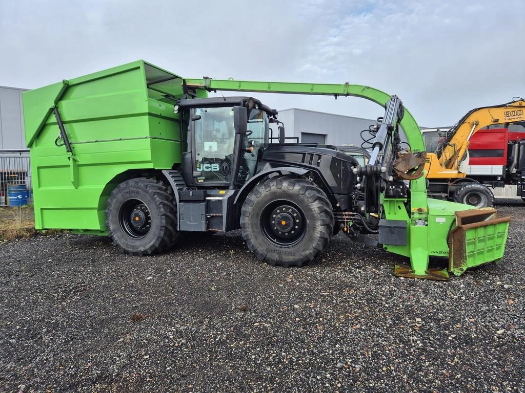 JCB 2021 - Fastrac 4220 met container afbeelding 1