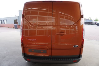 Ford Transit Custom 2023 - 300L 2.0 TDCI 130PK L2H1 Limited Active Edition DEMO image 5
