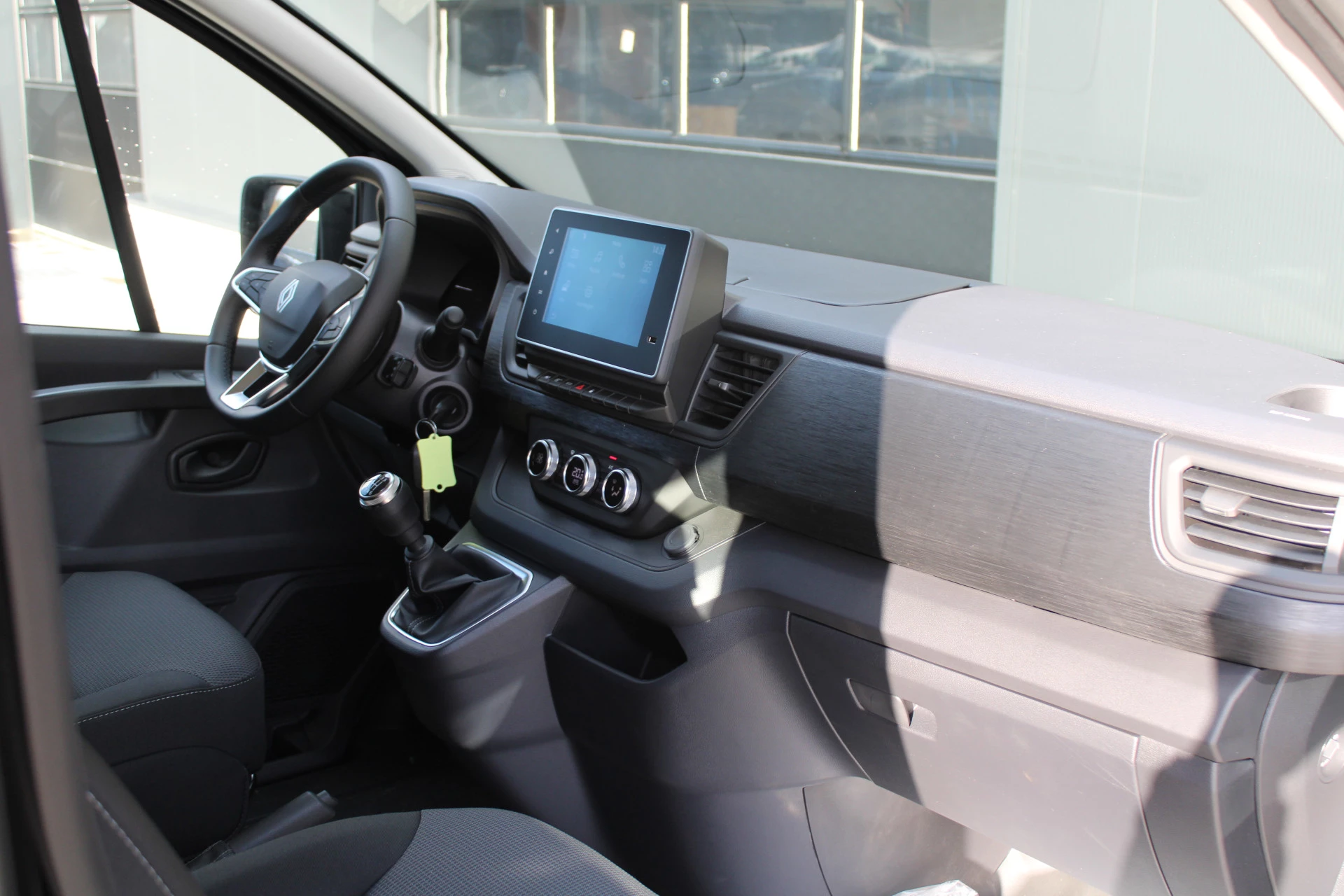 Renault Trafic 2024 - 2.0 Blue dCi 130pk T29 L2H1 Advance Dubbele Cabine - Carplay - Android - 2x Schuifdeur - Passagiersstoel - Camera - LED - Rijklaar imagen 34