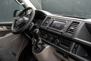 Volkswagen Transporter 2020 - T6 2.0 TDI L1H1 | 150 PK | Automaat | Carplay | Cruise | PDC | Trekhaak bild 2