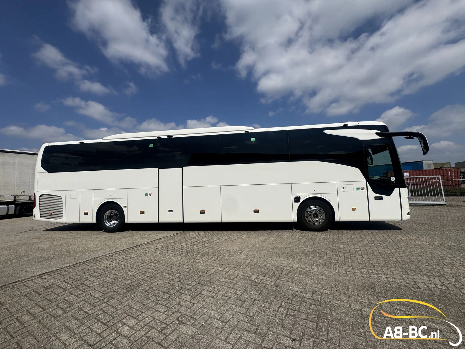 Mercedes-Benz Tourismo RHD 2023 afbeelding 5