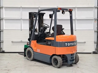 Toyota 2012 - 7FBMF25 immagine 3 miniatura