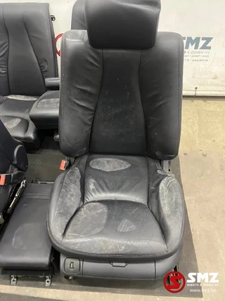 Mercedes-Benz N/A - Occ set interieur met zetels W220 Mercedes image 5