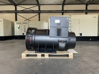 2025 - DPX CJ634B - 725 kVA Alternator - DPX-33914 à vendre