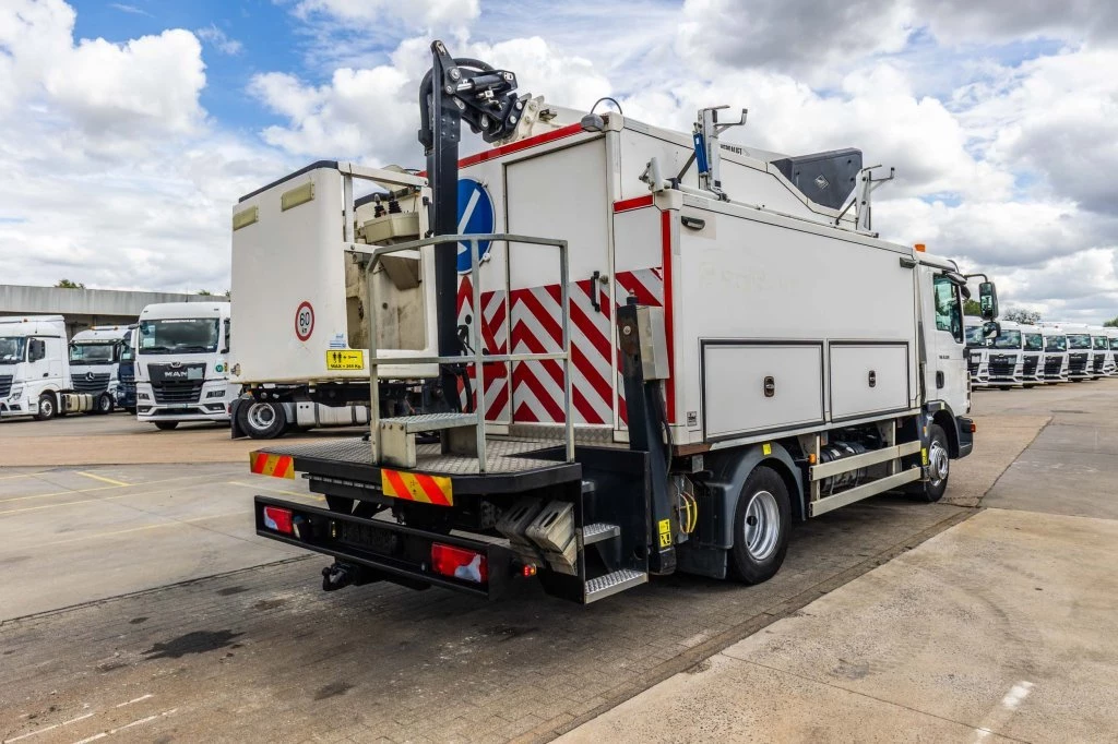 MAN TGL 2013 - 12.220 BL - VERSALIFT VDT 190F imagen 5