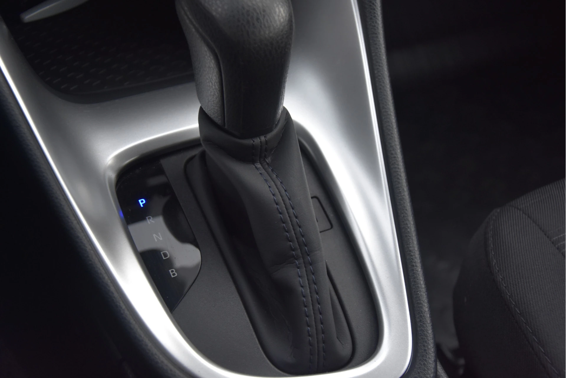 Toyota Yaris 2024 - 1.5 Hybrid 115 Comfort zdjęcie 17