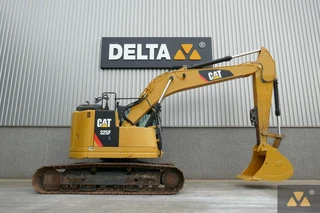 Caterpillar 2017 - 325F LCR afbeelding 2 miniatuur