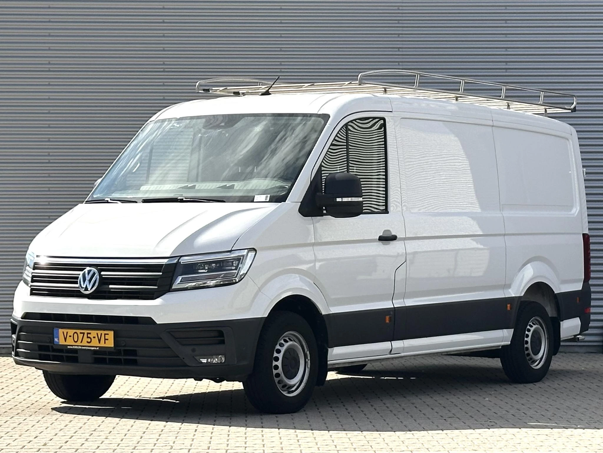 Volkswagen Crafter 2019 - 35 2.0 TDI L2H1 Highline automaat MARGE image 1