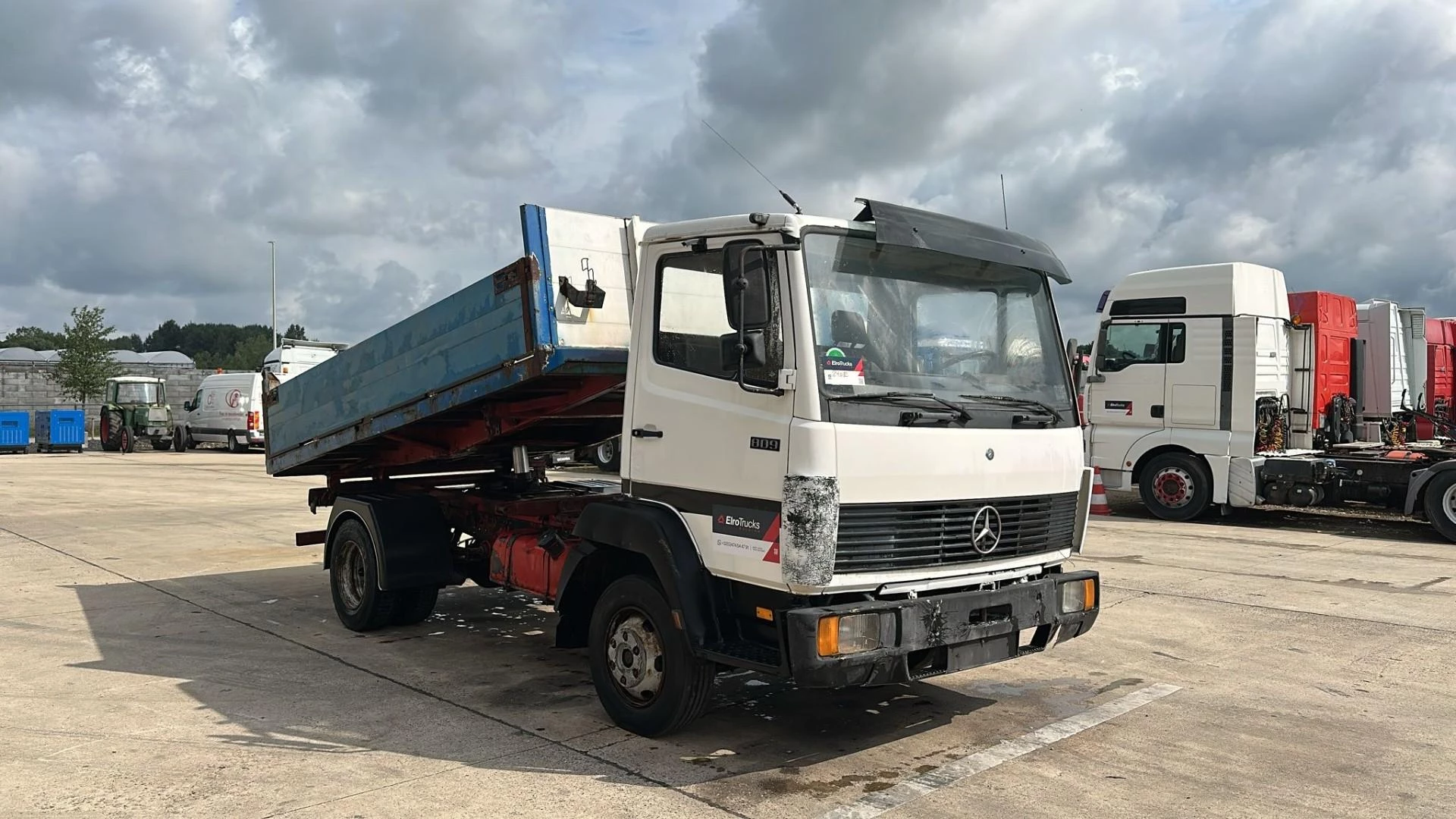 Mercedes-Benz SK 809 1989 Bild 6