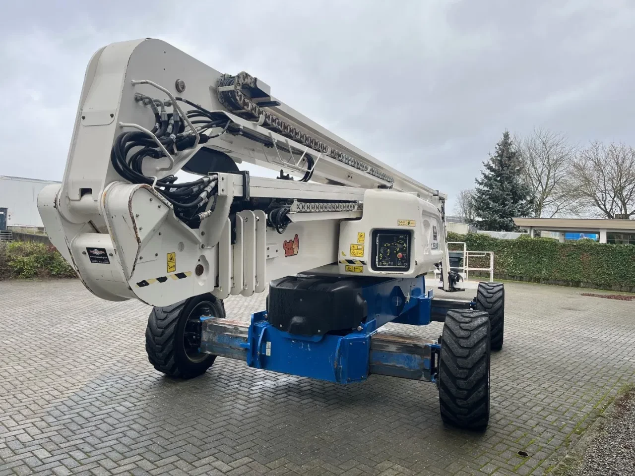 JLG 2013 - 1250 AJP 4x4x4 Articulated boomlift, 2013 Year! afbeelding 10
