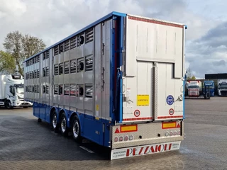 Pezzaioli N/A 2026 - New 3 stock livestock trailer 95.4M2 - Water & Ventilation - Lifting floors - Lifting roof - Lift axle immagine 6