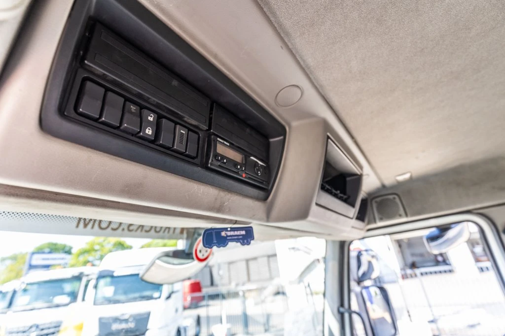 Renault 2014 - D16 250+DHOLLANDIA 1.5T. afbeelding 14