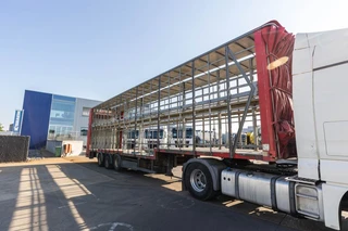 Lecitrailer 2012 - CUELLO CISNE 3E-RD+DOUBLE ETAGE+DHOLLANDIA 2TON zdjęcie 2 miniatura