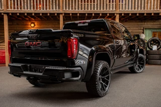 GMC Sierra 2024 - Denali 6.2L V8 bild 11