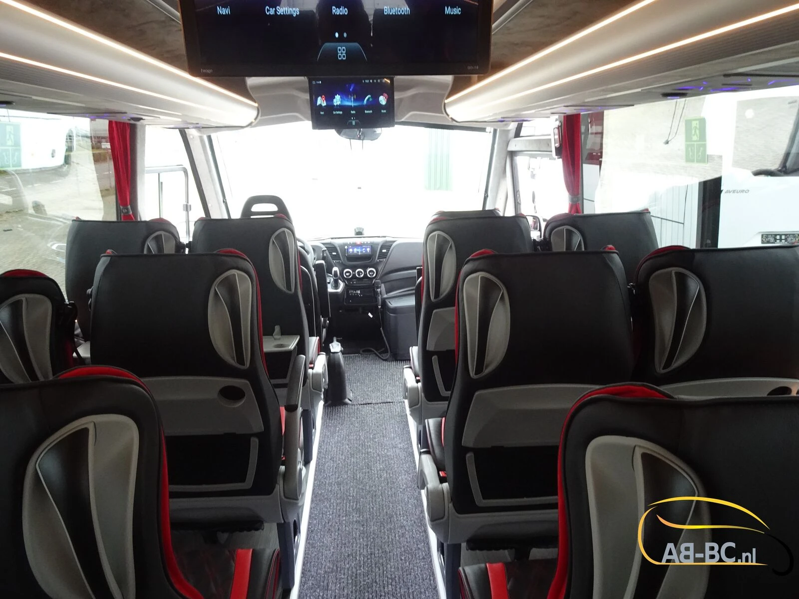 Iveco Aveuro Tourna 35 Seats EURO 6 2 Units Available afbeelding 88