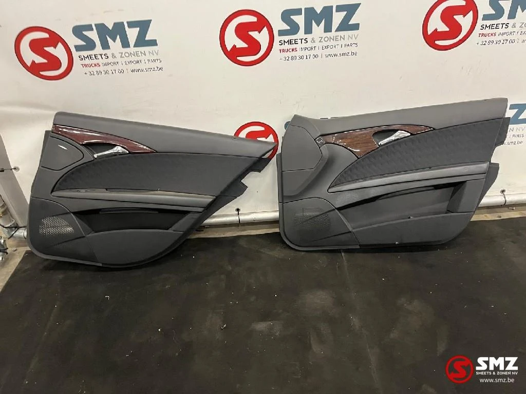 Mercedes-Benz - Occ set interieur met zetels W211 Mercedes afbeelding 12