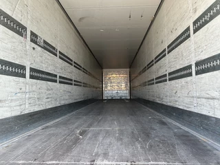 Schmitz Cargobull N/A 2008 - SKO24 / SAF DISC / 2x LIFTAXLE / GALVANIZED / NL-TRAILER image 6