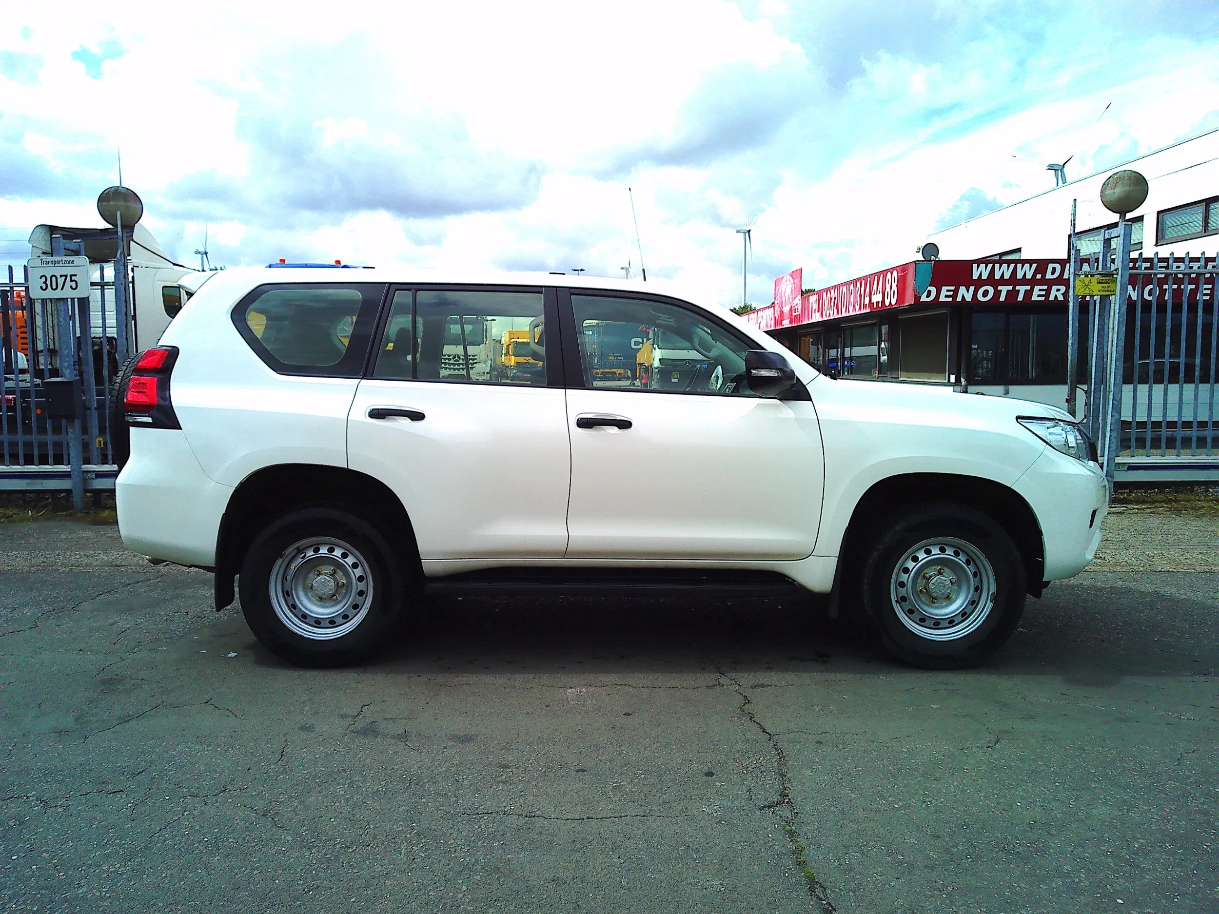 Toyota Land Cruiser 2021 - 2.8 L 4X4 T1 EXPORT afbeelding 4