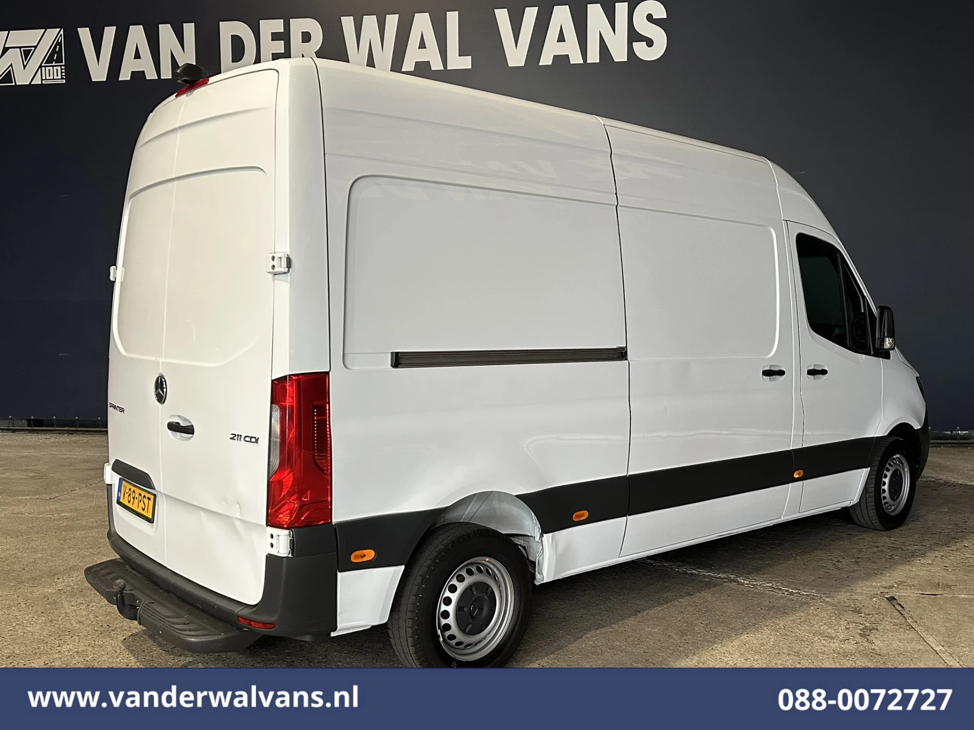 Mercedes-Benz Sprinter 2023 - 211 CDI L2H2 Euro6 Airco | Camera | Trekhaak image 7