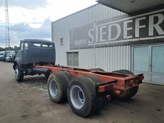 Mercedes-Benz LK 1965 - 2624 , 6x4 , Manual , Spring suspension image 5