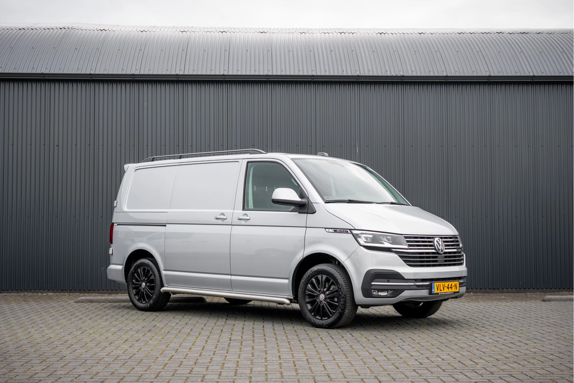 Volkswagen Transporter 2021 - T6.1 Bulli 2.0 TDI L1H1 | Virtual cockpit | Automaat | 150 PK | 3-Zits | 1e Eigenaar | LED | Camera | Carplay | PDC | Zijschuifdeur R+L | Trekhaak obrázek 4