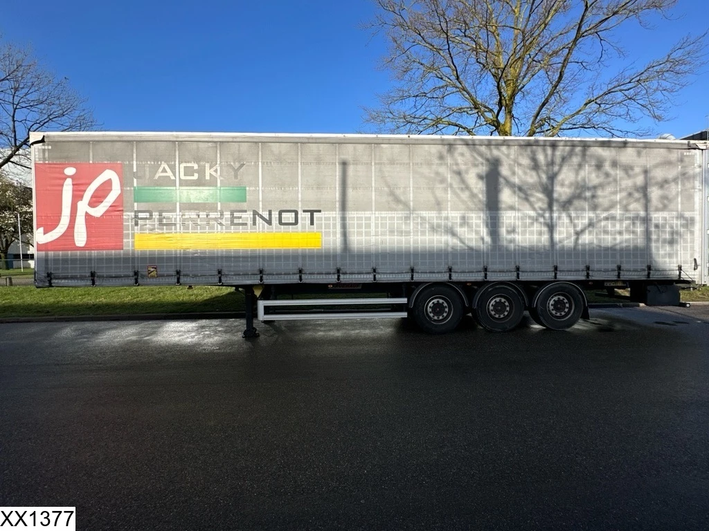 Fruehauf 2019 - Tautliner Lift shaft obrázek 8