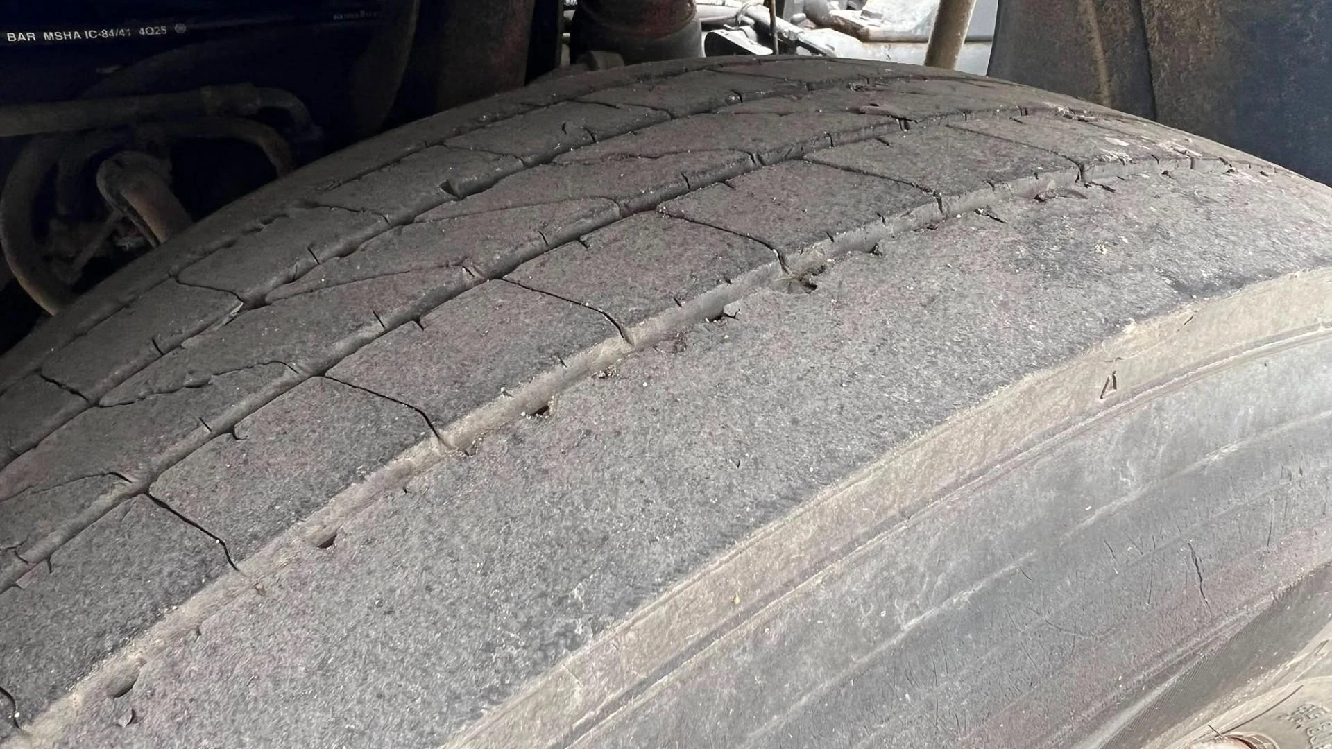 Scania 93 - 220 1999 image 17