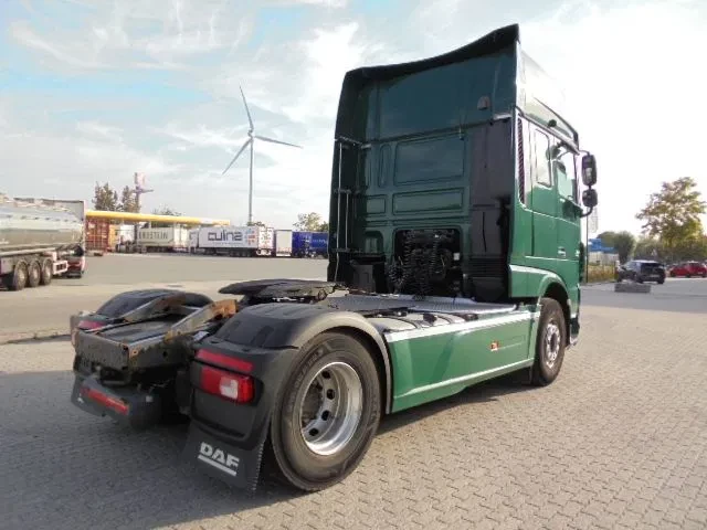 DAF XF 106.460 2016 - SUPER SPACE CAB imagen 2