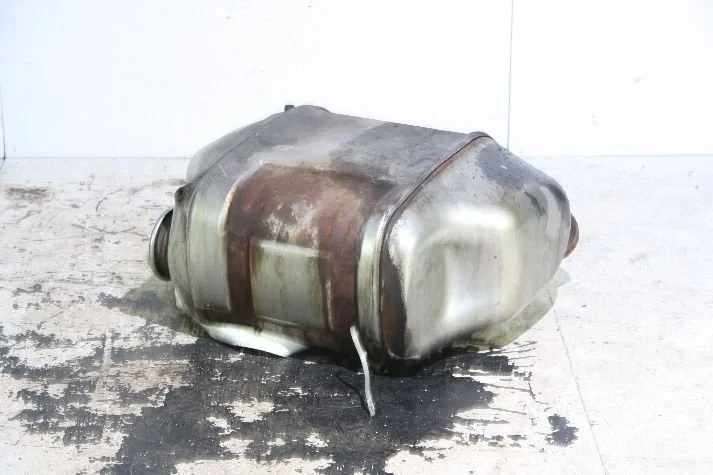 Iveco Stralis - Exhaust System Uitlaatdemper katalisator afbeelding 1