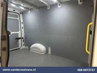 Volkswagen Crafter 2021 - 2.0 TDI 141pk L3H3 L2H2 Euro6 Airco | Camera | Apple Carplay | Android Auto | Cruisecontrol | Massagestoel imagen 13