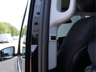 Mercedes-Benz EQV 2023 - 300 90kWh L3 Extra lang - 8 Persoons - Leder - elc. Schuif bild 7