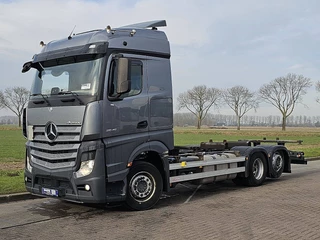 Mercedes-Benz Actros 2018 - 2645 zdjecie 2