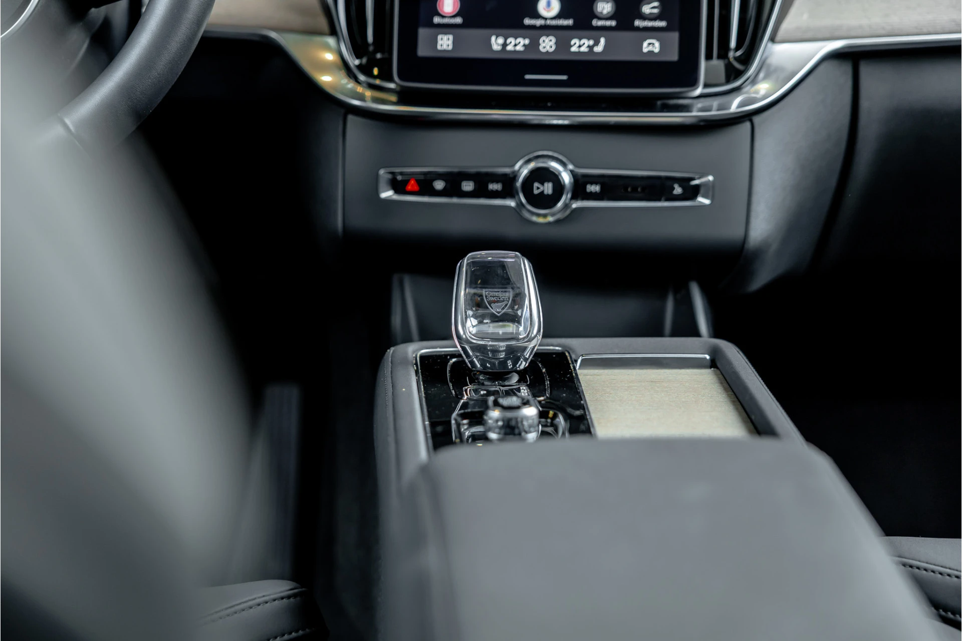 Volvo XC90 2025 - 2.0 T8 Plug-in hybrid AWD Plus Bright afbeelding 18