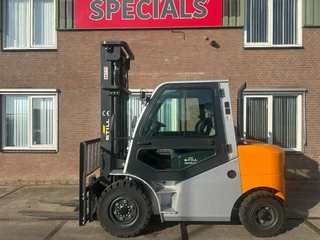 Still N/A 2021 - RC42-40 ONLY 160 HOURS afbeelding 1