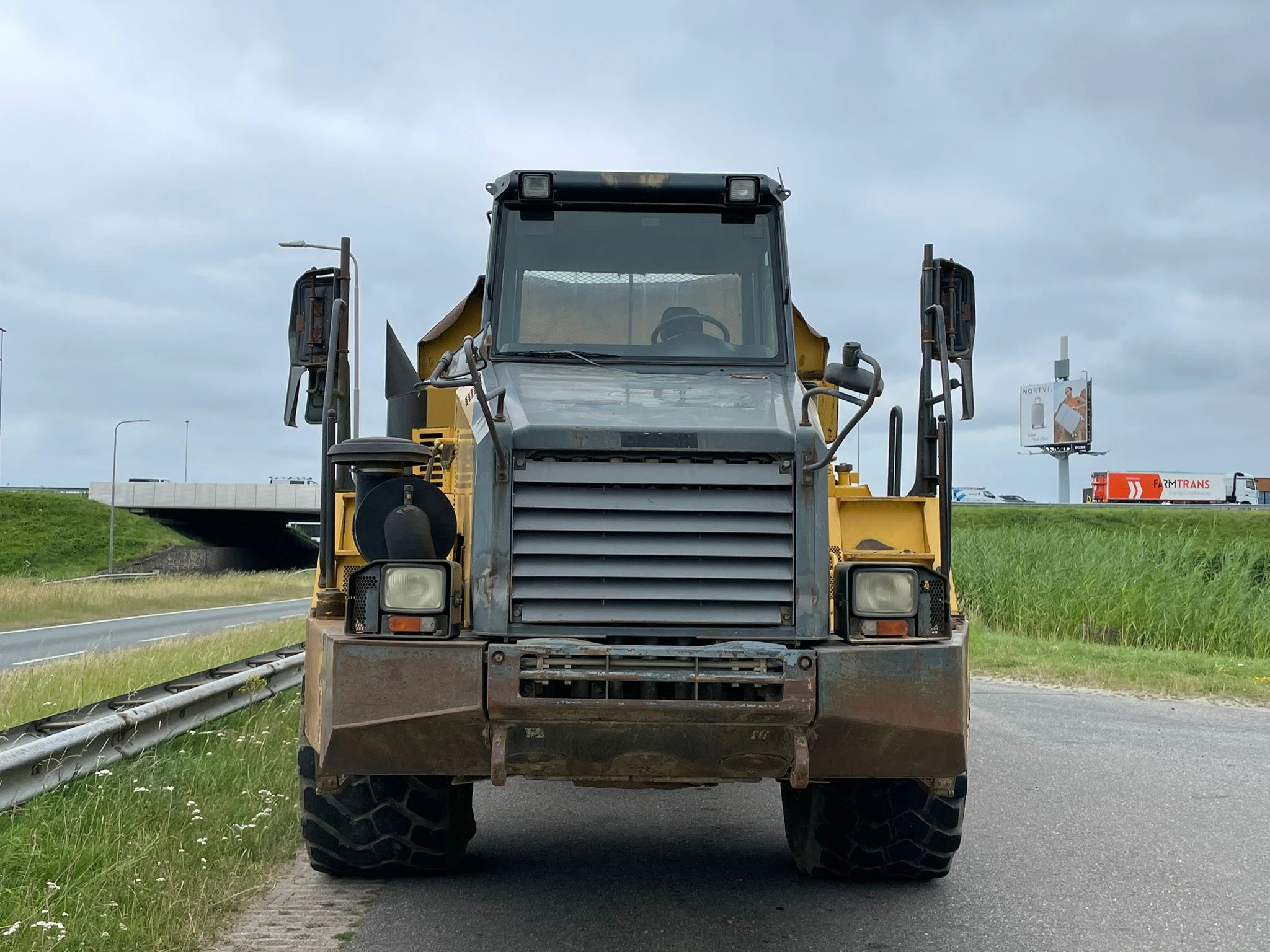 Komatsu HM300 2006 afbeelding 8