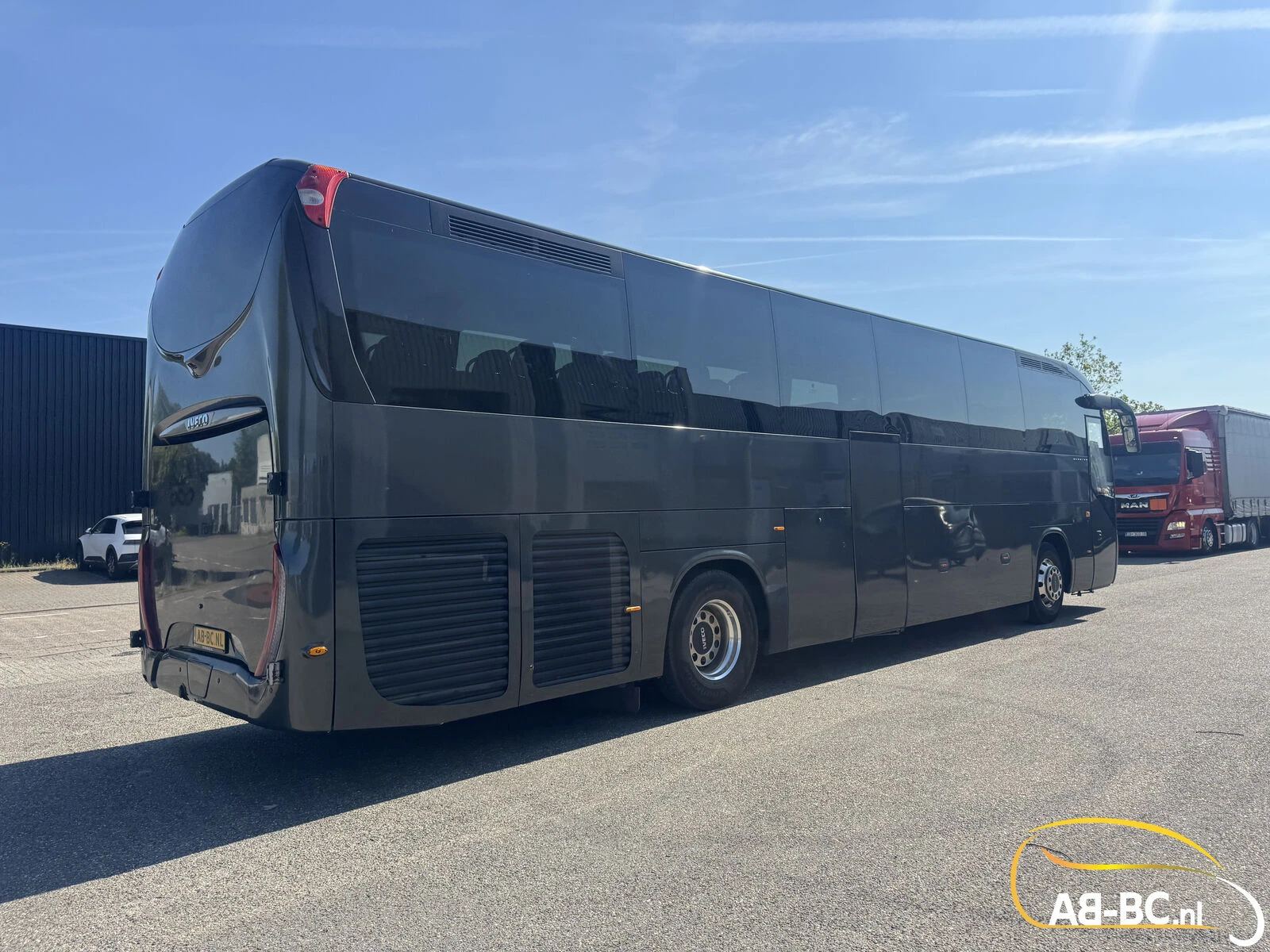 Iveco Magelys 51 Seats EURO 6 2016 image 15