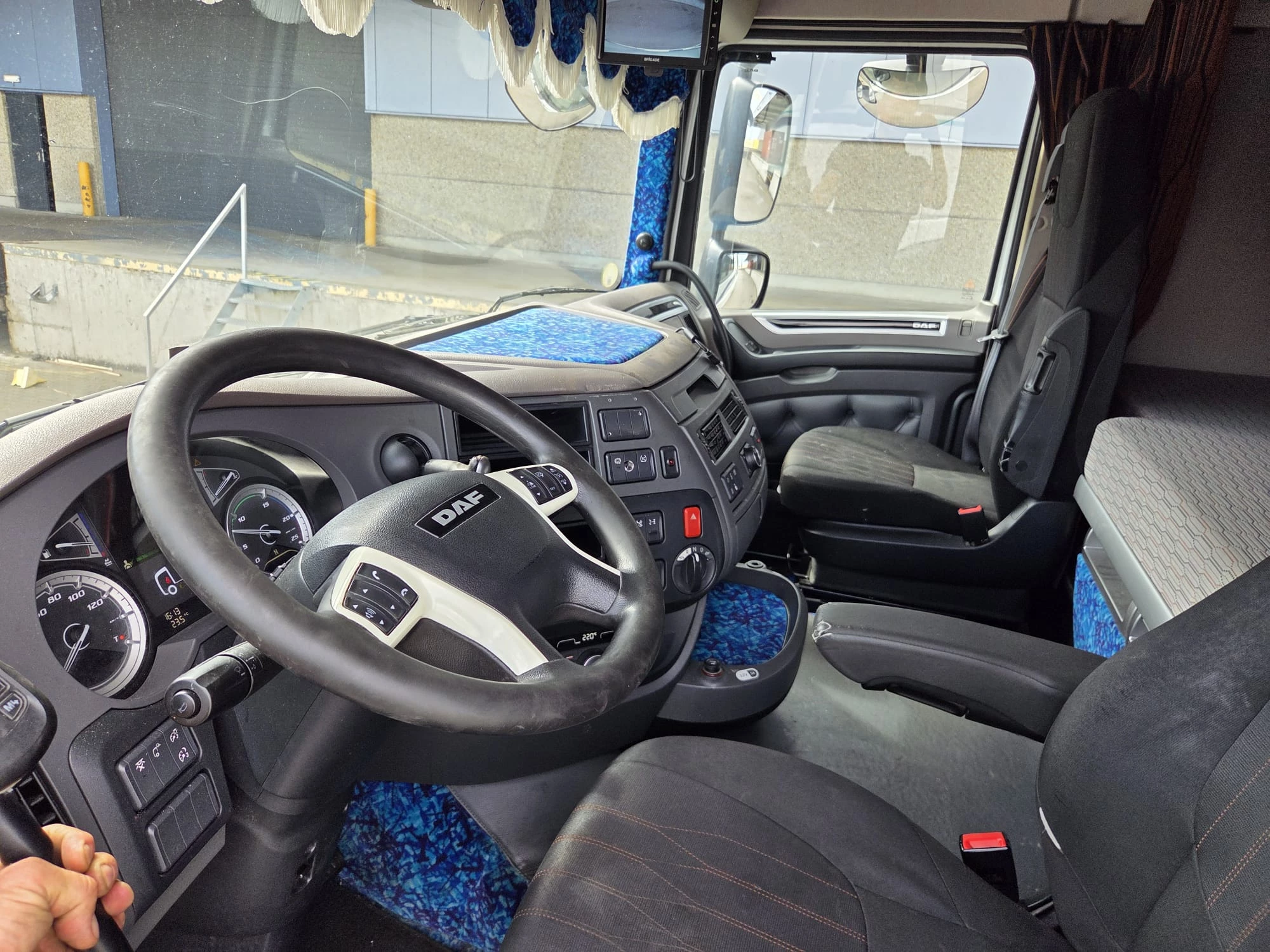 DAF XF 450 2018 - 6X2 NL TRUCK APK 10-2026 image 8