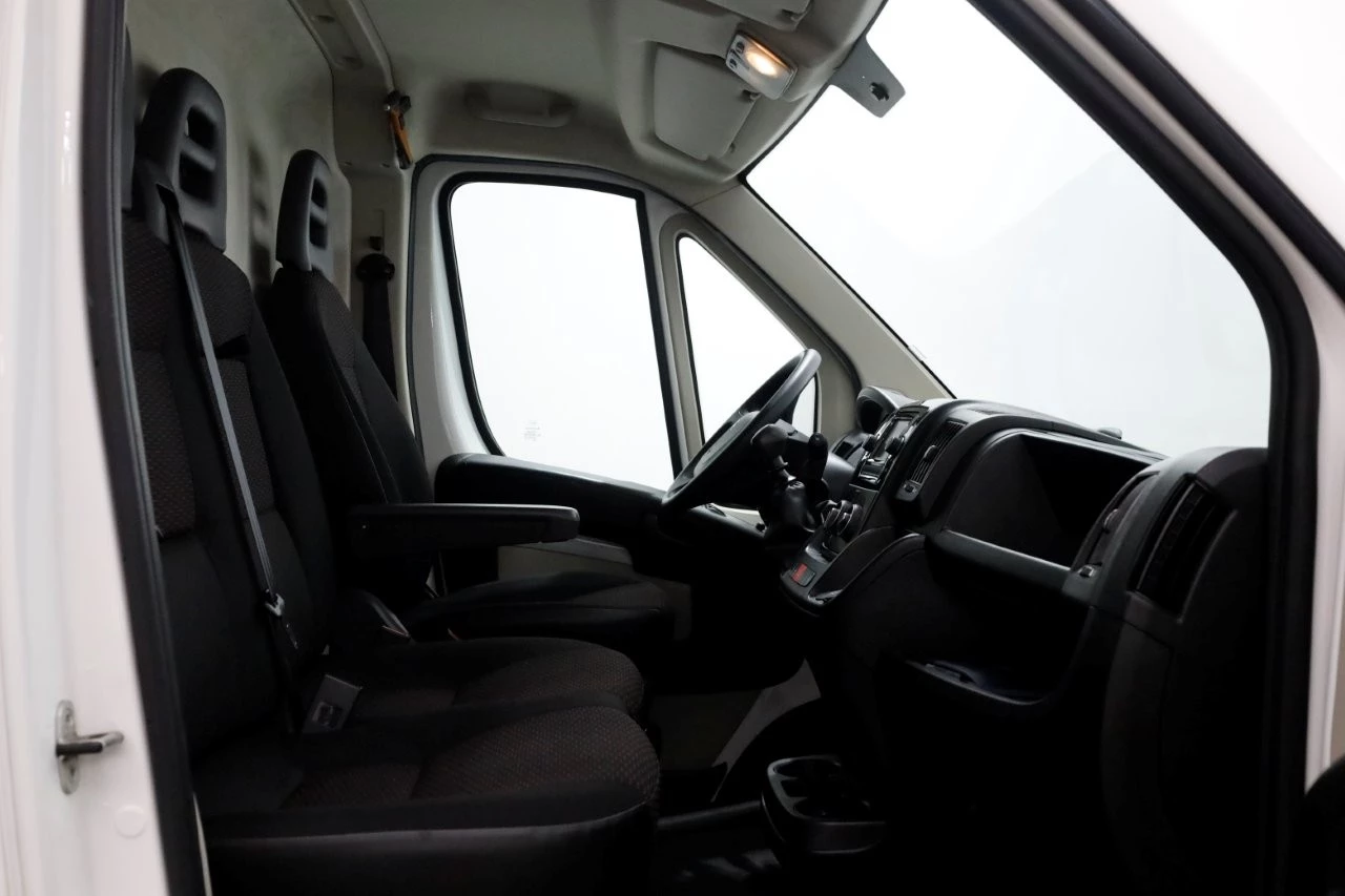 Peugeot Boxer 2018 - 2.0 BlueHDI 130pk E6 L3H2 Navi/Camera Laadklep 500kg 05-2018 image 5