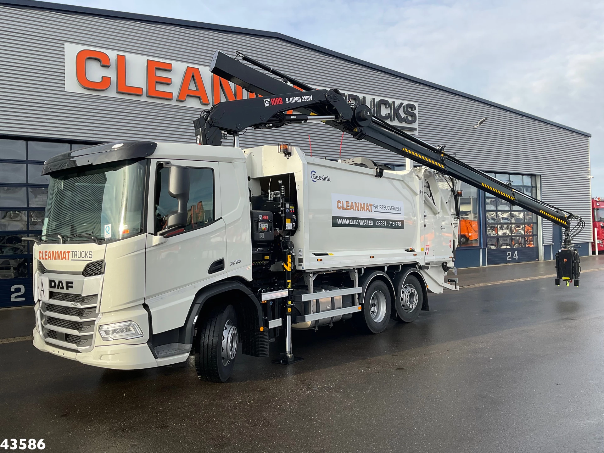 DAF FAN XD 340 Hiab 23 Tonmeter laadkraan 2023 изображение 1