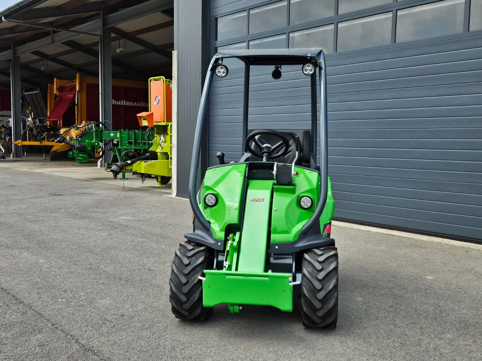 Avant 2025 - 225 mini-lader afbeelding 9