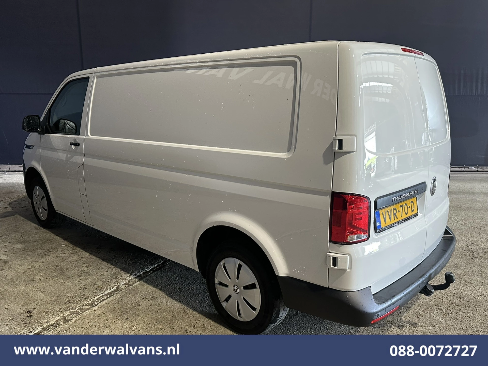 Volkswagen Transporter 2023 - 2.0 TDI L2H1 Euro6 Airco | Navigatie | Apple Carplay | Android Auto | Trekhaak obrázek 2