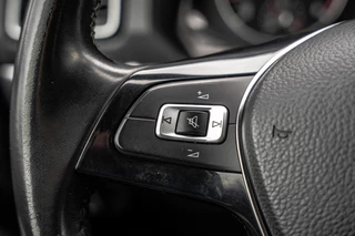 Volkswagen Amarok 2020 - Highline V6 3.0 TDI 4x4 | 258 PK | 1ste Eigenaar | LED | Camera | Carplay | Cruise | Trekhaak | Airco image 15