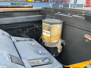 MAN TGS 2015 - 35.480 Euro 6 8x4 Deuringer Garagetransporter afbeelding 19