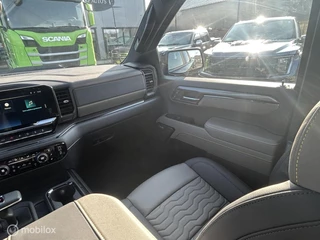 Chevrolet Silverado 2024 - USA ZR2 6.2 V8 image 16