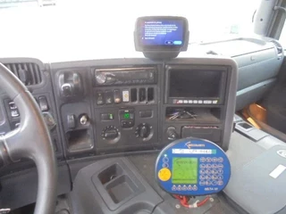 Scania P 2016 - P370 8X2 HAAK + KRAAN NL TRUCK LOW KM immagine 10