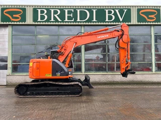 Hitachi 2005 - ZX 135 US image 2 thumbnail