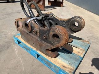 OilQuick N/A 2007 - OQ80 - 325D / 329D / 329E / 330F obrazek 6