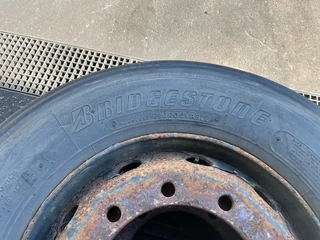 Bridgestone N/A - V-STEEL 275/80R22.5 SET bild 6
