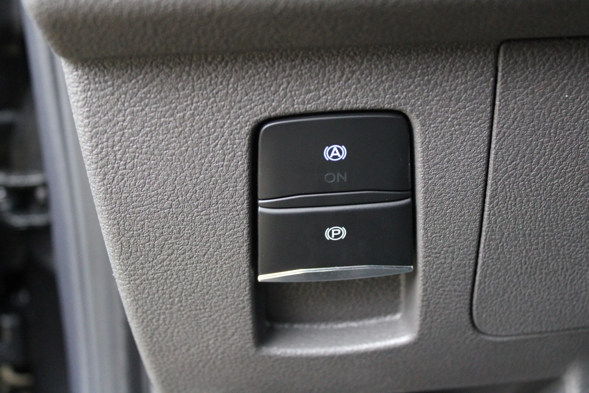 Ford Transit 2024 - 350 2.0 TDCI L3H3 Trend 165pk - Facelift - Adaptive Cruise - Navigatie - Blind Spot - 360 Camera - Stoel - Stuurverwarming - Rijklaar obrázek 19